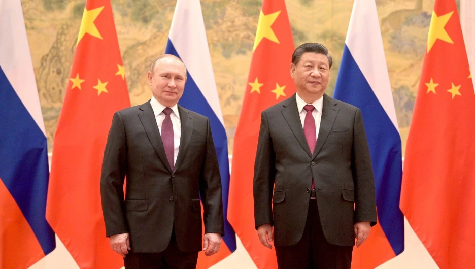 Переговоры в узком составе проходят между Владимиром Путиным и Си Цзиньпином 