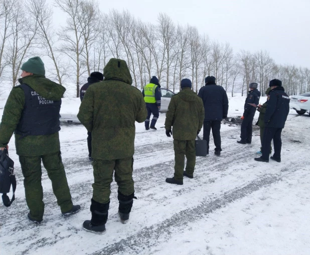 Полицейский погиб в ДТП на Алтае.