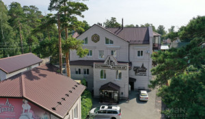 В Барнауле за 45 млн рублей продается гостиничный комплекс "Прага".