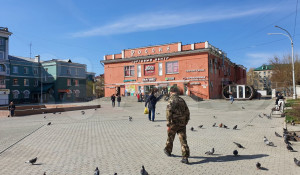 В Барнауле на 12 млн рублей подорожало здание бывшего кинотеатра "Россия".