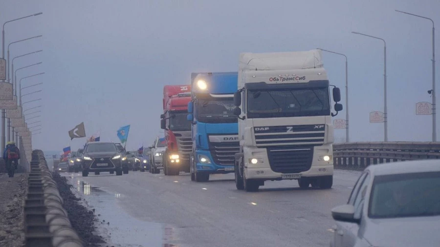 В Барнауле прошел автопробег в поддержку российской армии на Украине.