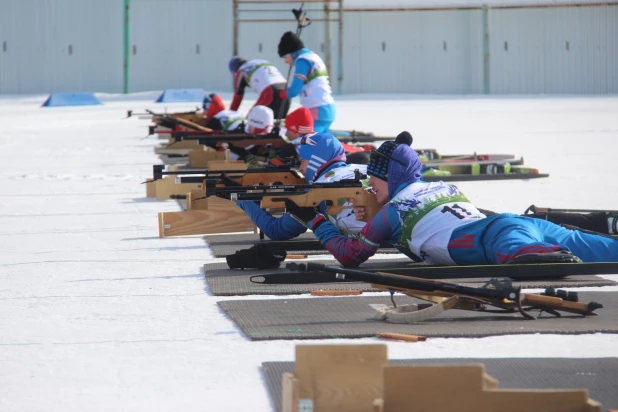 Первенство Алтайского края «Кубок олимпийского чемпиона С. Тарасова» по биатлону среди юношей и девушек 12-14 лет.