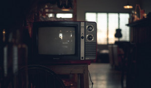 Телевизор, кино.