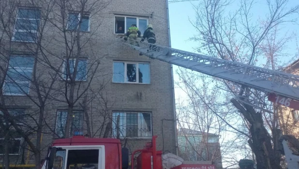 Взрыв газовоздушной смеси в жилом доме в Барнауле.