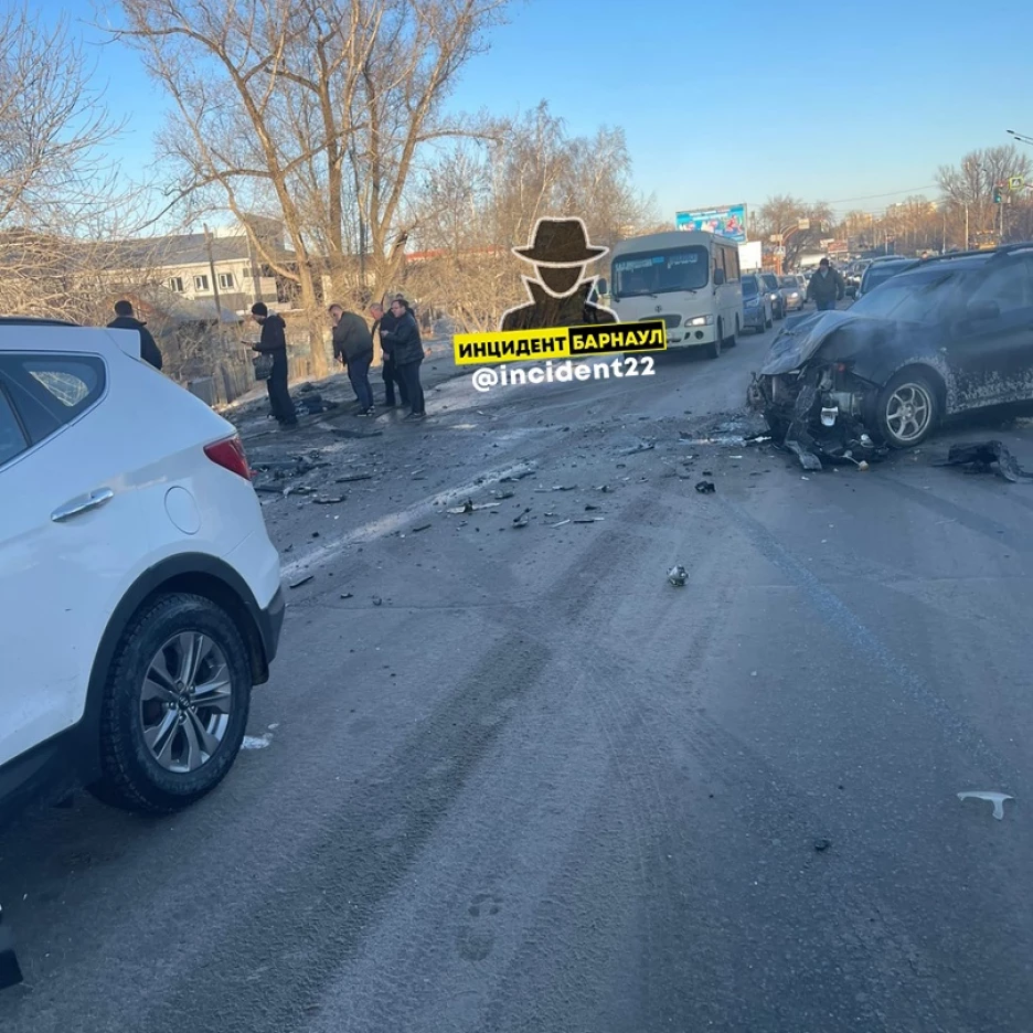 Авария на павловском тракте барнаул сегодня фото