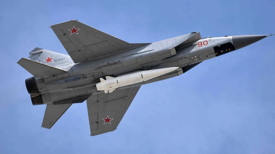 Российский гиперзвуковой ракетный комплекс "Кинжал".