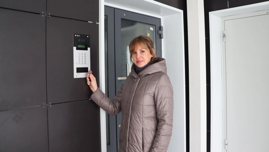 «Ростелеком» установил умные домофоны в Белокурихе и Горно-Алтайске.