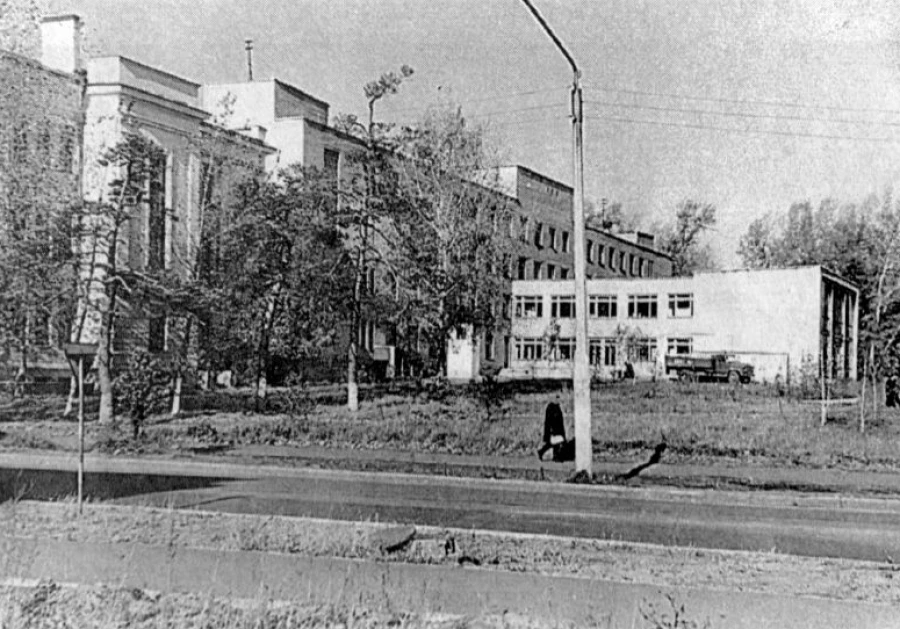 Корпус больницы 1970-х.