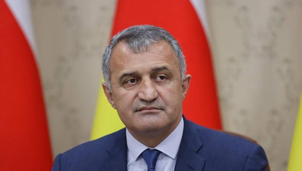 Анатолий Бибилов, президент Южной Осетии.
