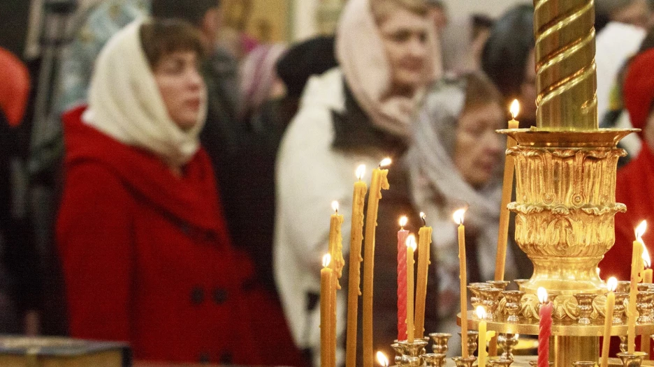 Пасхальное богослужение в Александро-Невском соборе в Барнауле. 24 апреля 2022 года.