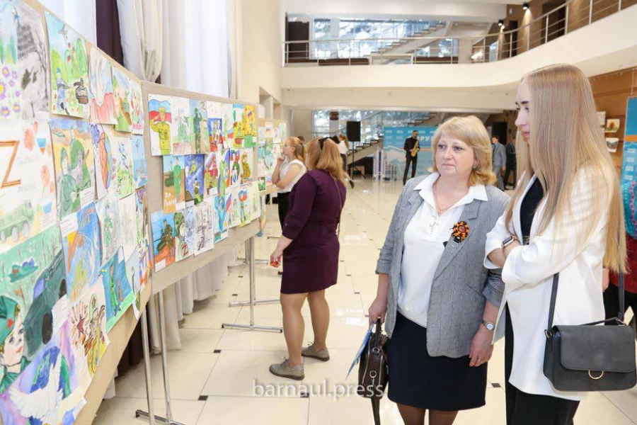 В Барнауле провели масштабный форум «Единой России».