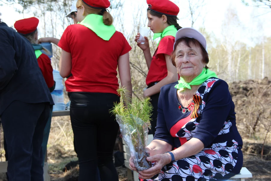 «Сад памяти» в Сорокинском участковом лесничестве.