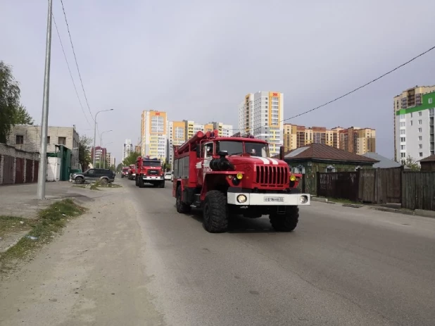 Пожарные Алтайского края отправились в Красноярский край бороться с пожарами.