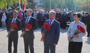 В Барнауле "Единая Россия" почтила память павших войнов.