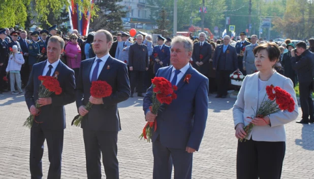 В Барнауле "Единая Россия" почтила память павших войнов.