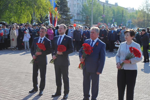 В Барнауле "Единая Россия" почтила память павших войнов.