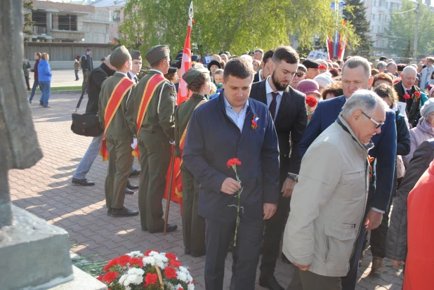 В Барнауле "Единая Россия" почтила память павших войнов.