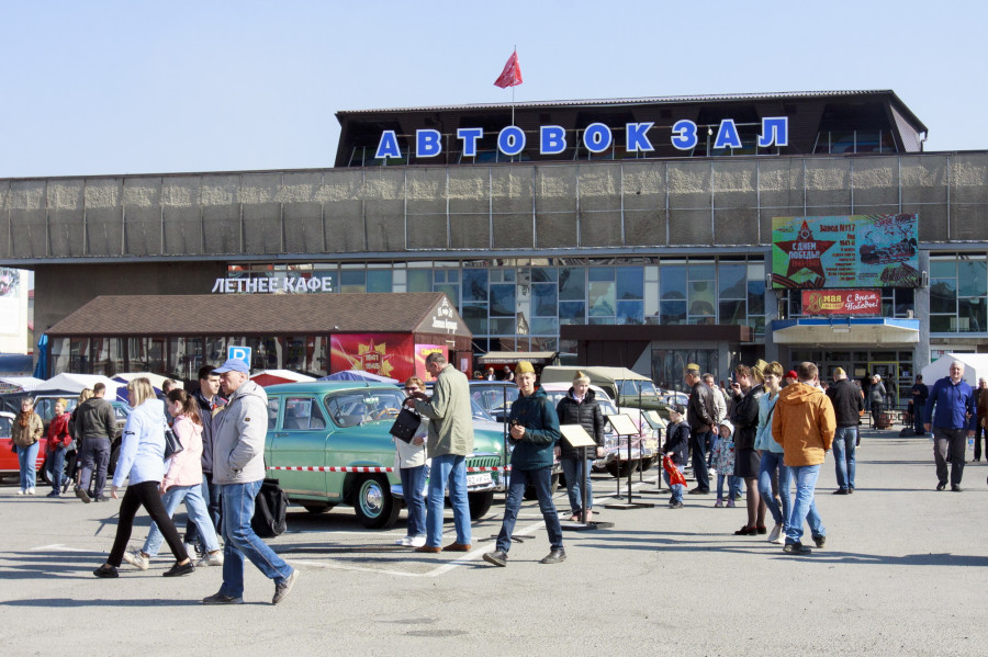 Выставка ретромашин в Барнауле. 9 мая 2022 года. 