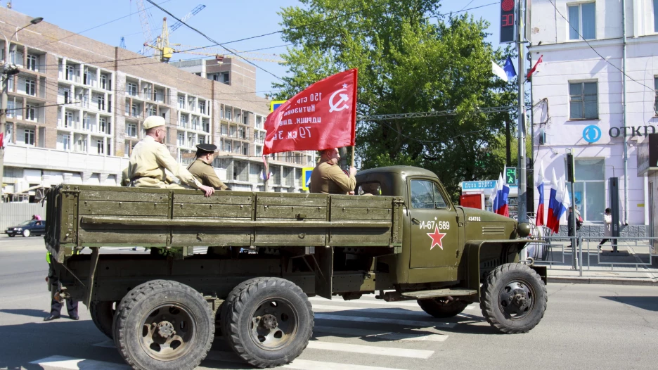 Выставка ретромашин в Барнауле. 9 мая 2022 года. 