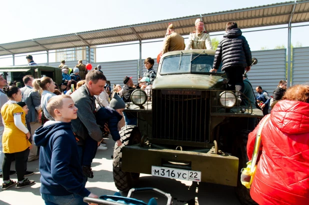 Бессмертный полк в Барнауле. 9 мая 2022 года. 