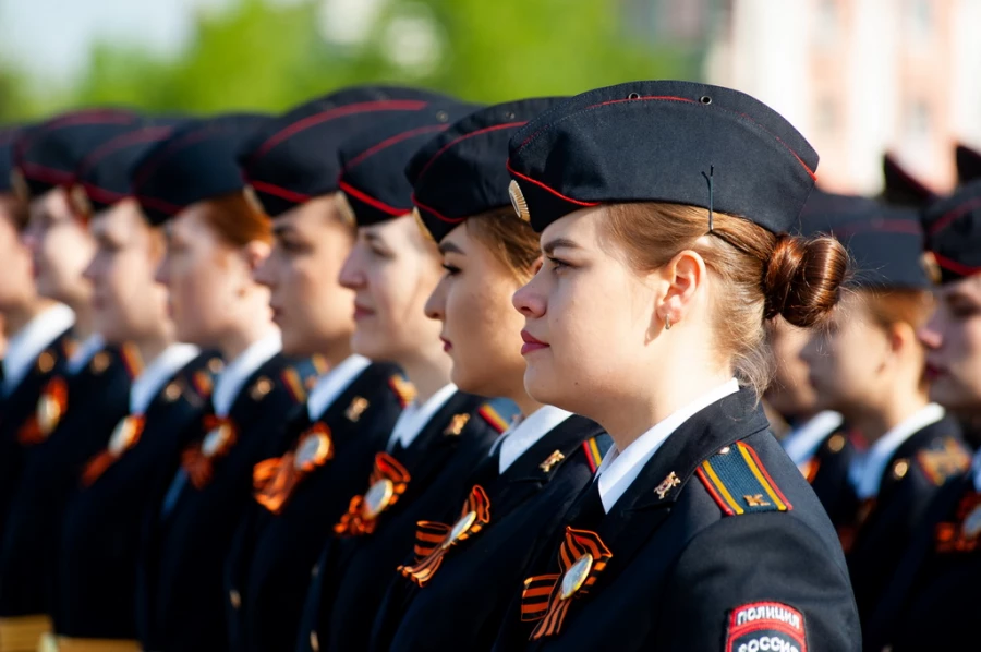 Торжественное построение войск Барнаульского гарнизона. 9 мая 2022 года.