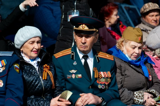 Торжественное построение войск Барнаульского гарнизона. 9 мая 2022 года.