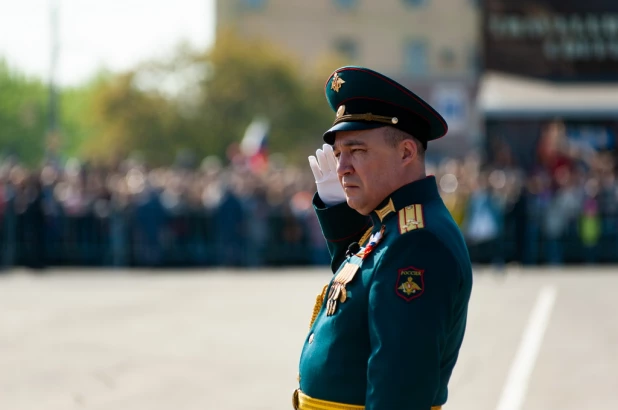 Торжественное построение войск Барнаульского гарнизона. 9 мая 2022 года.