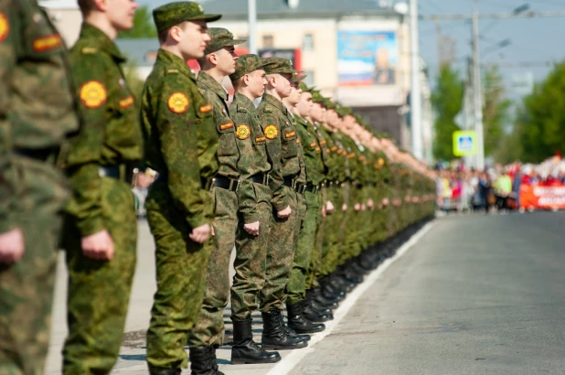 Торжественное построение войск Барнаульского гарнизона. 9 мая 2022 года.