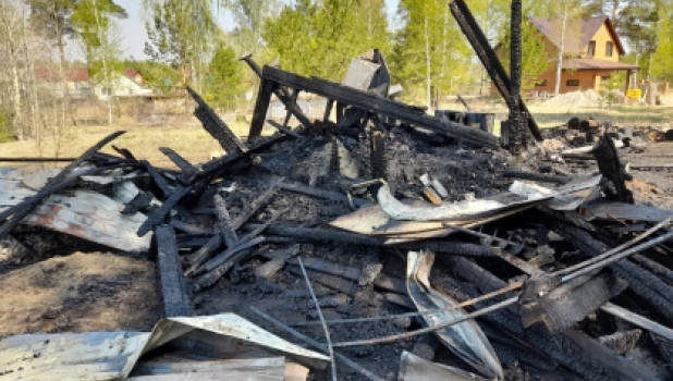 Пожар в поселке Лесной Первомайского района.
