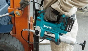 Смазочный пистолет Makita DGP180 18V LXT.
