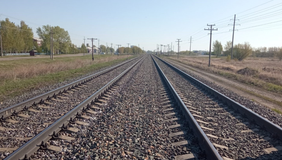 Еще одна смерть на путях. 18-летнего жителя Алтая сбил грузовой поезд