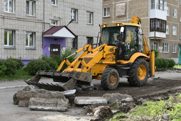 14 дворов отремонтируют в Барнауле