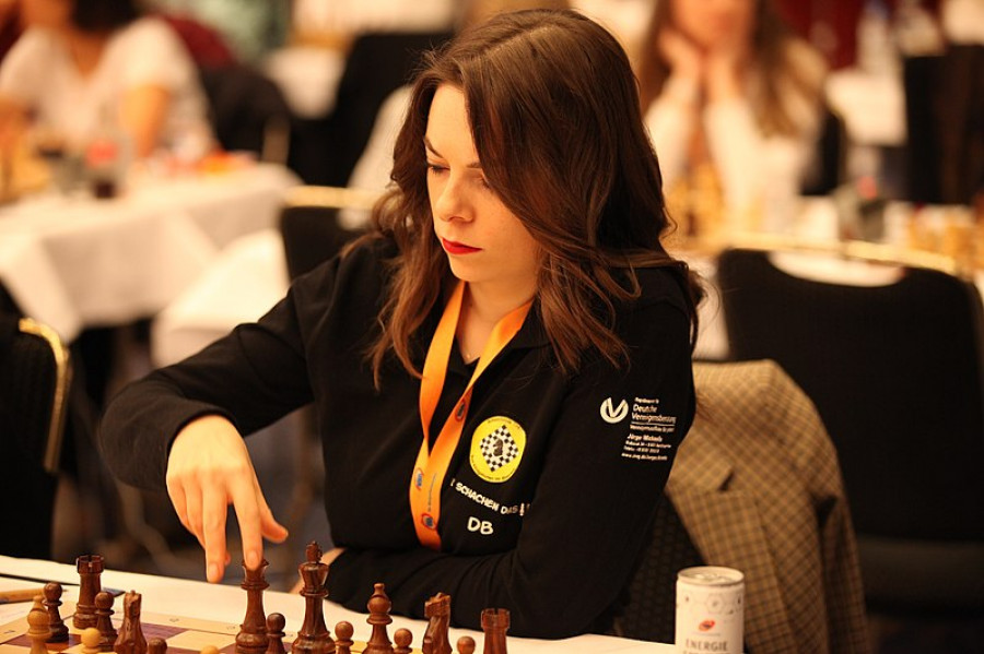 Дина Беленькая, шахматистка из России.