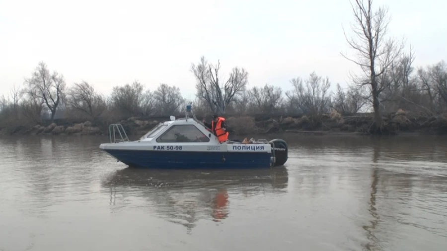 Полиция на воде.