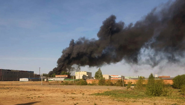 Пожар на бердском заводе по производству пластика.
