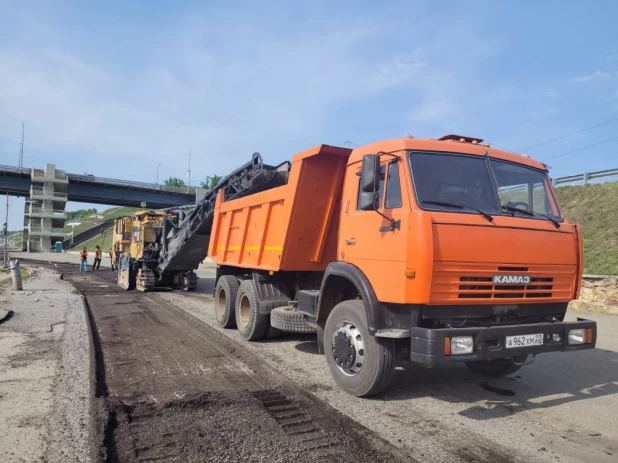 В Барнауле приступили к благоустройству набережной Речного вокзала