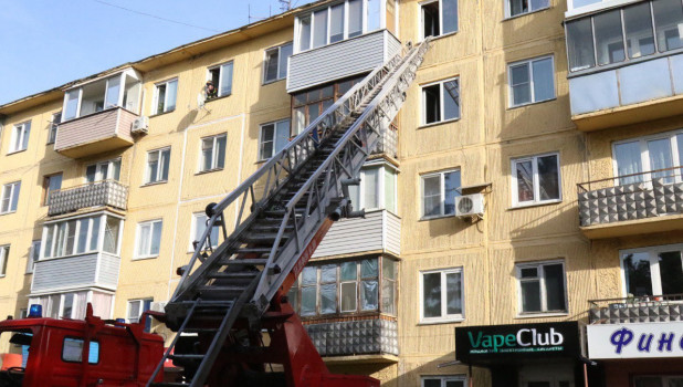 В центре Барнаула ликвидировали пожар
