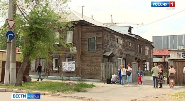 Старинному дому в центре Барнаула вернут исторический облик