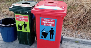 Контейнеры для раздельного сбора мусора в Барнауле.