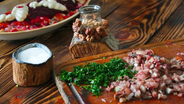 Селедка под шубой. Салат. Готовка.