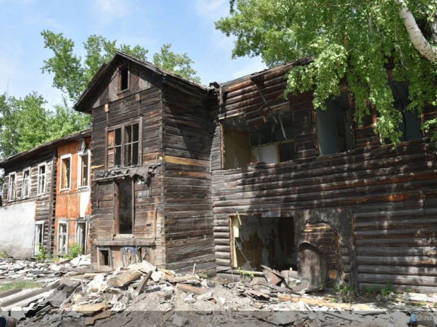 В Барнауле снесут восемь ветхих домов