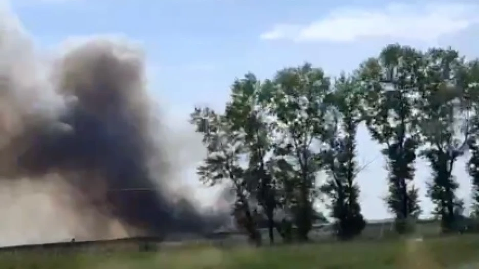 У Бийска горит мусорный полигон.