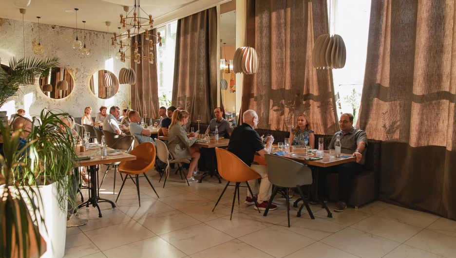 Закрытый гастрономический ужин в ресторане авторской кухни «SREDA».