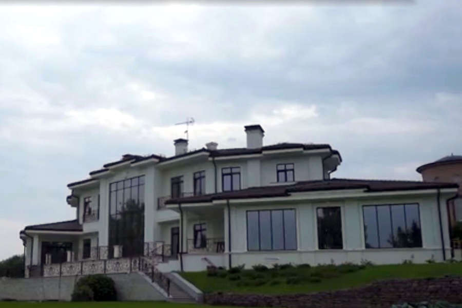 Резиденция Полины Гагариной.