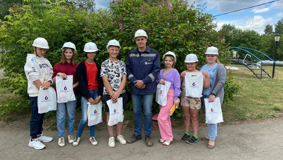 Воспитанники комплексного центра социального обслуживания населения Новоалтайска.