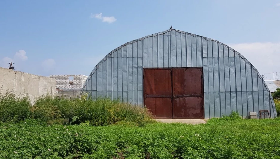 Ангар в селе Шахи Павловского района.