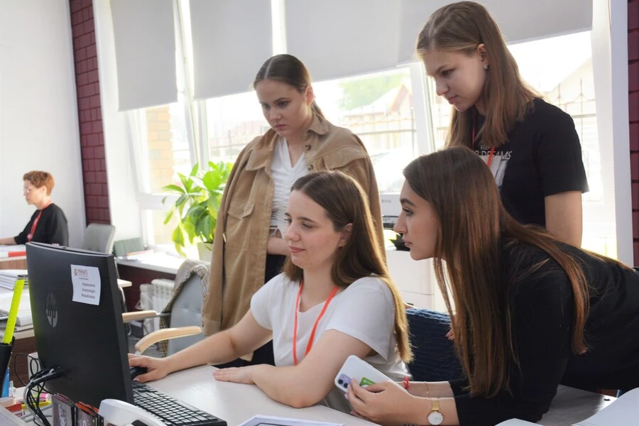 Стань студентом одного из лучших вузов страны.