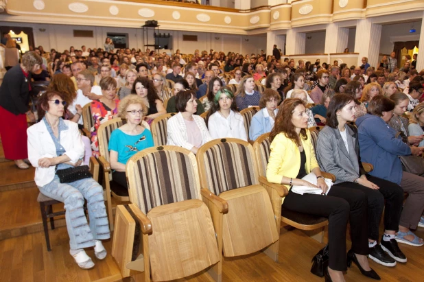 Спектакль "Марьино поле" Первого театра Новосибирска