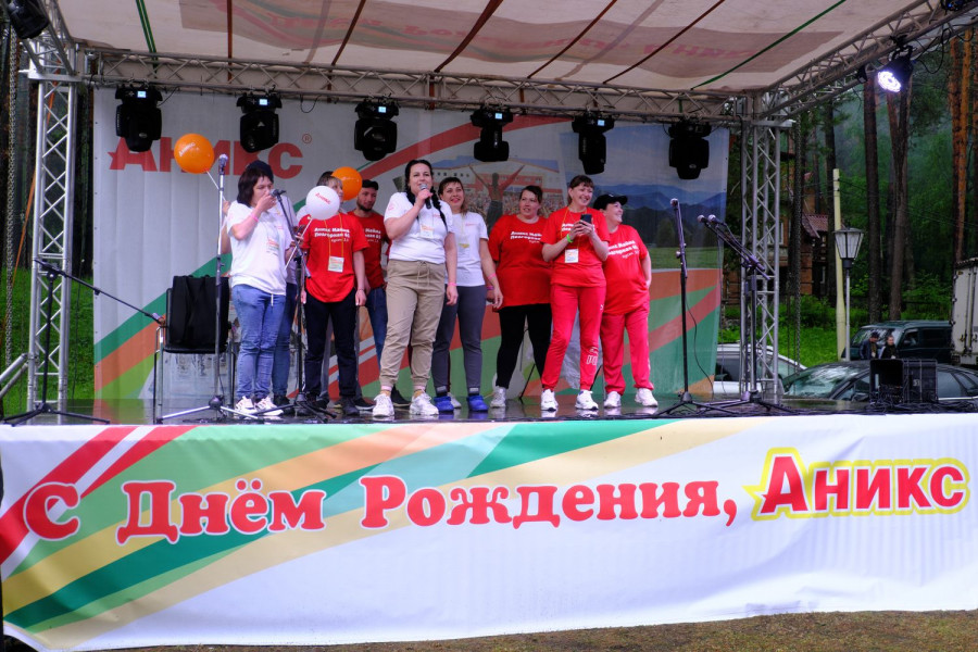 Традиционный выезд сотрудников компании в Горный Алтай.
