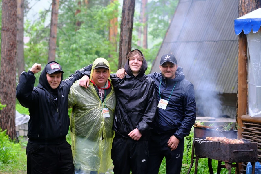 Традиционный выезд сотрудников компании в Горный Алтай.
